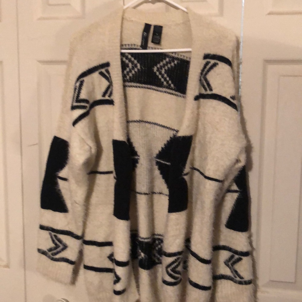 BKE sweater